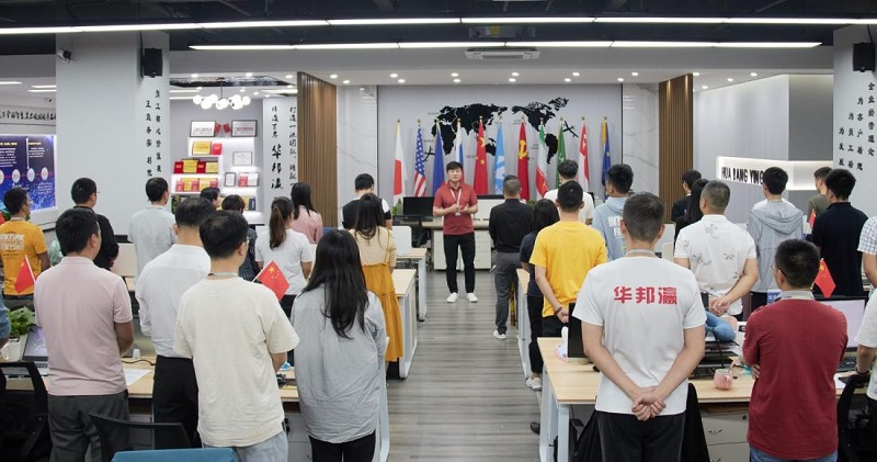 再贏新單！華邦瀛成都LED貼膜屏項(xiàng)目圓滿收官